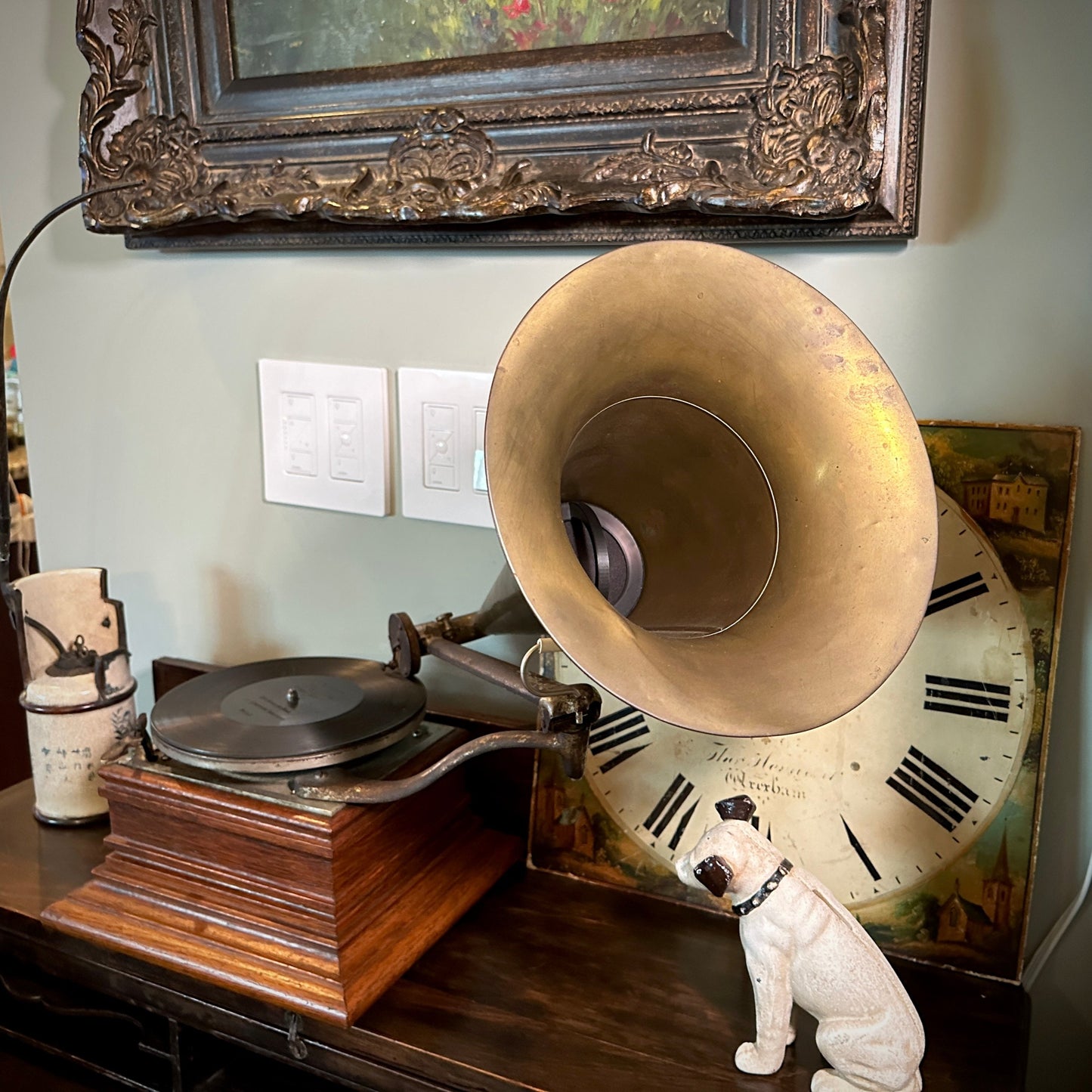 The NeverCrank - Bluetooth Speaker for Antique Phonographs